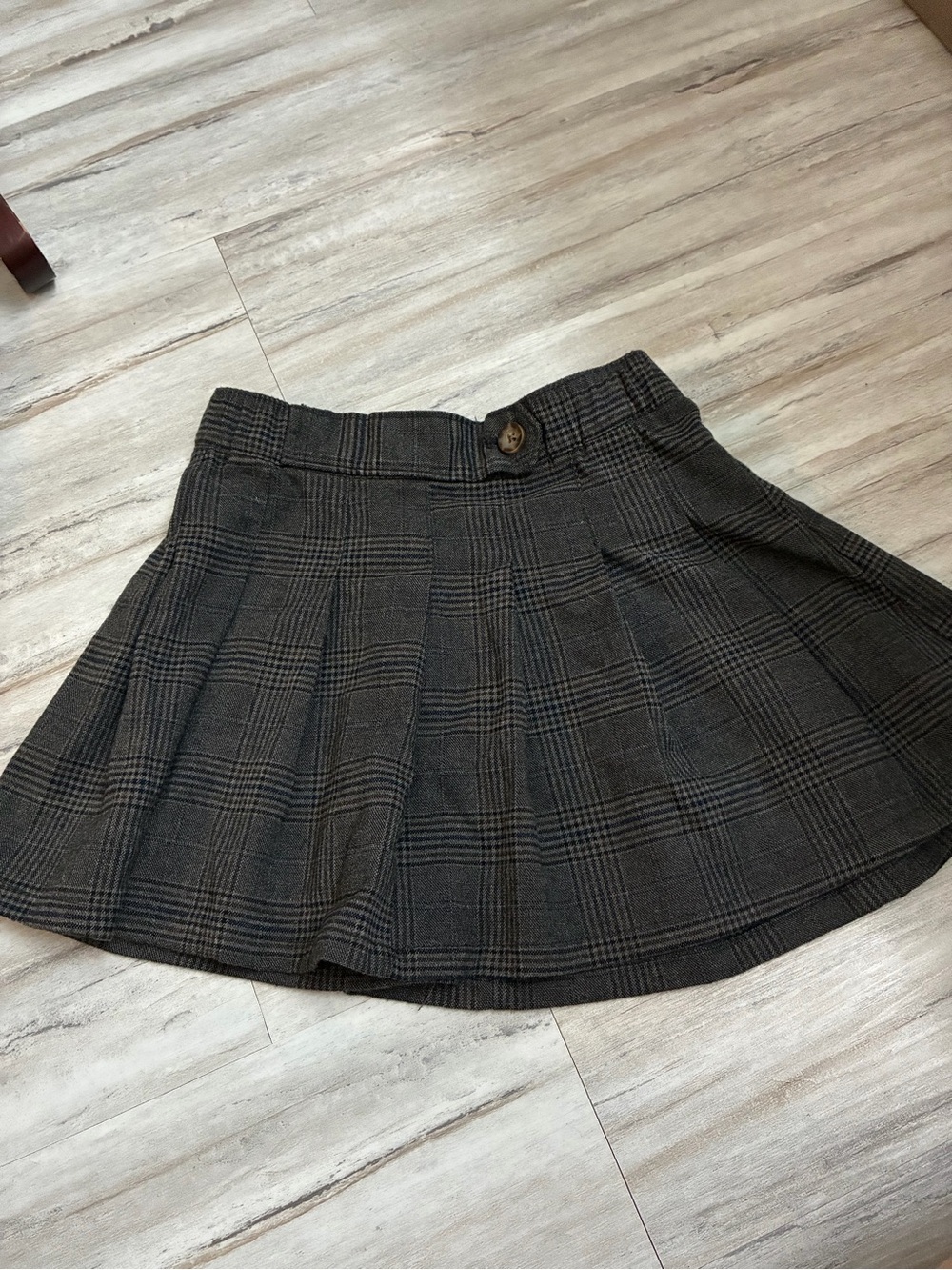 Old Navy Charcoal Plaid Pleated Skirt Girls 6/7
